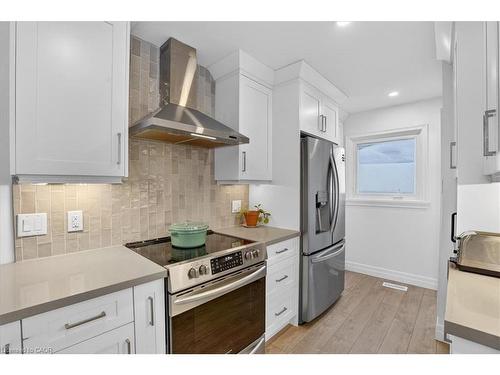 83 Elgin Crescent, Waterloo, ON - Indoor Photo Showing Kitchen With Stainless Steel Kitchen With Upgraded Kitchen