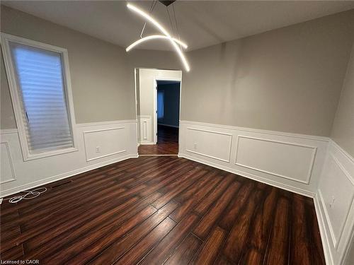 39 Sable Drive, Hamilton, ON - Indoor Photo Showing Other Room