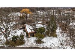 5 Homestead Avenue  Dundas, ON L9H 5Y6
