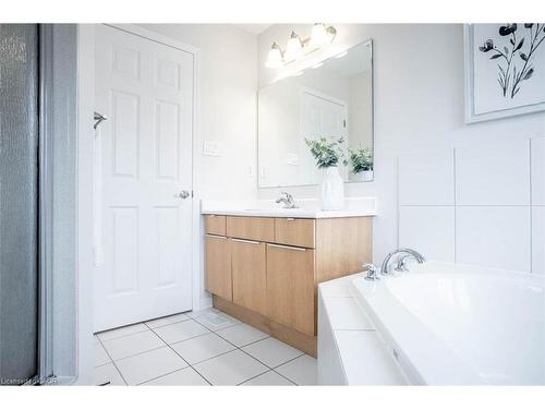 Upper-259 Higginbotham Crescent, Milton, ON - Indoor Photo Showing Bathroom