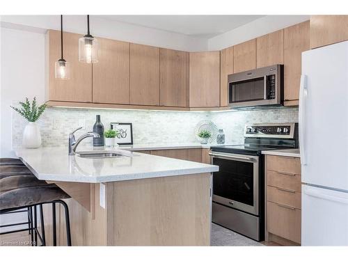 Upper-259 Higginbotham Crescent, Milton, ON - Indoor Photo Showing Kitchen