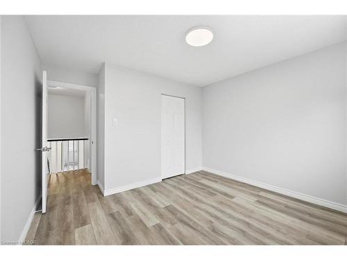 2344 Glastonbury Road, Burlington, ON - Indoor Photo Showing Other Room
