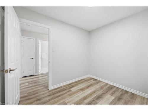 2344 Glastonbury Road, Burlington, ON - Indoor Photo Showing Other Room