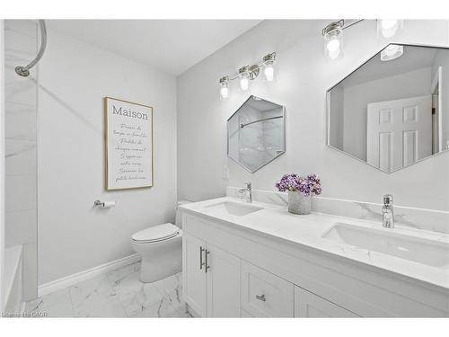 2344 Glastonbury Road, Burlington, ON - Indoor Photo Showing Bathroom