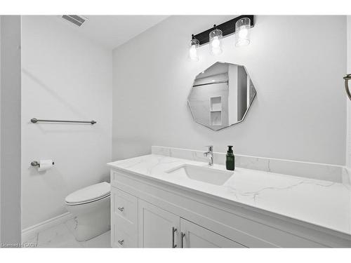 2344 Glastonbury Road, Burlington, ON - Indoor Photo Showing Bathroom