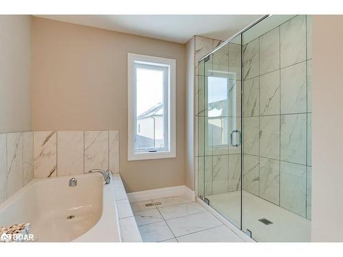 2961 Turner Crescent, London, ON - Indoor Photo Showing Bathroom