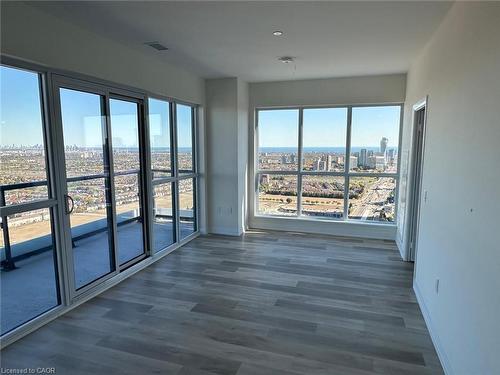 1601-15 Watergarden Drive, Mississauga, ON - Indoor Photo Showing Other Room