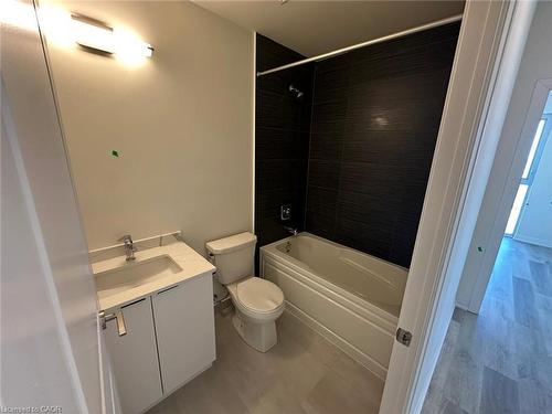 1601-15 Watergarden Drive, Mississauga, ON - Indoor Photo Showing Bathroom