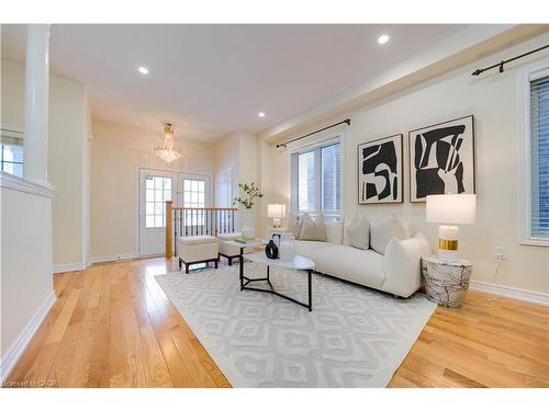 42 Arrowpoint Drive, Brampton, ON - Indoor Photo Showing Living Room