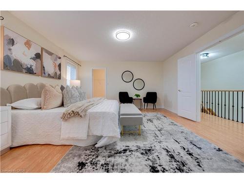 42 Arrowpoint Drive, Brampton, ON - Indoor Photo Showing Bedroom