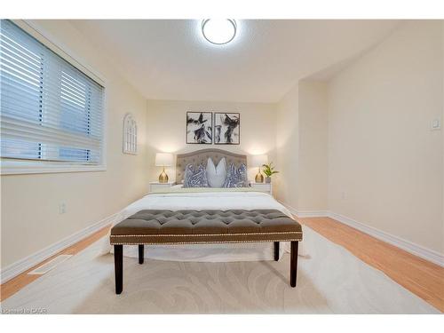 42 Arrowpoint Drive, Brampton, ON - Indoor Photo Showing Bedroom