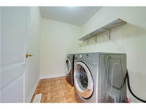 42 Arrowpoint Drive, Brampton, ON - Indoor Photo Showing Laundry Room