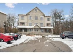 5B-255 Maitland Street  Kitchener, ON N2R 0C8