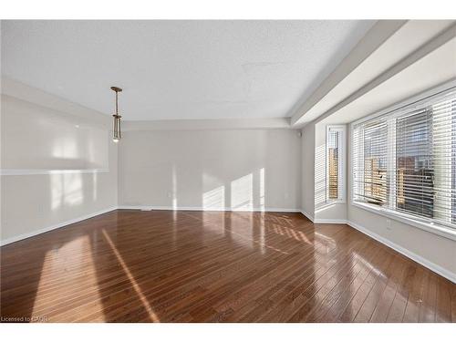 3175 Bunkerhill Place, Burlington, ON - Indoor Photo Showing Other Room