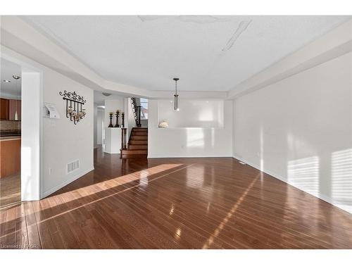 3175 Bunkerhill Place, Burlington, ON - Indoor Photo Showing Other Room