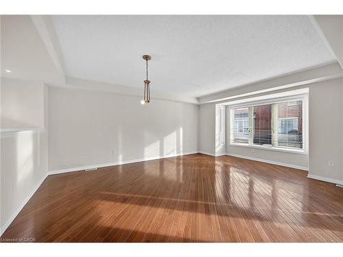 3175 Bunkerhill Place, Burlington, ON - Indoor Photo Showing Other Room