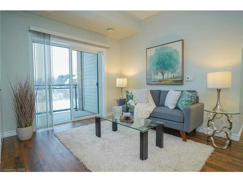 107-7 Kay Crescent, Guelph, ON - Indoor Photo Showing Living Room