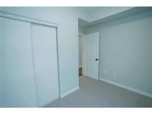 107-7 Kay Crescent, Guelph, ON - Indoor Photo Showing Other Room
