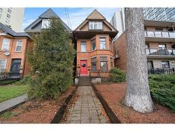 120 Robinson Street  Hamilton, ON L8P 1Z4