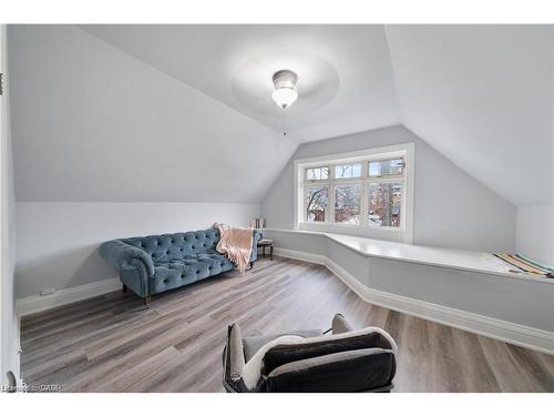 120 Robinson Street, Hamilton, ON - Indoor