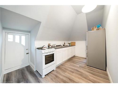 120 Robinson Street, Hamilton, ON - Indoor