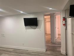 850 (LOWER UNIT) Garth Street  Hamilton, ON L9C 4K8