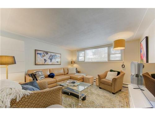 196 Allen Street E, Waterloo, ON 