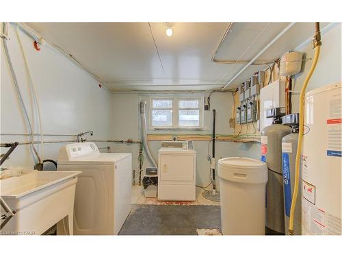 196 Allen Street E, Waterloo, ON 