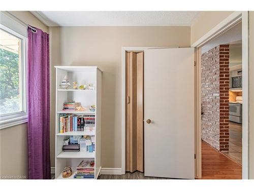 26 Douglas Avenue, Simcoe, ON - Indoor