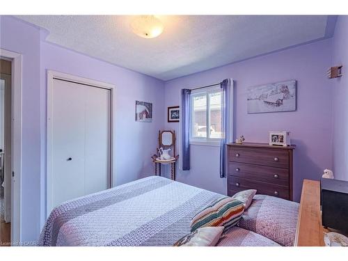 26 Douglas Avenue, Simcoe, ON - Indoor Photo Showing Bedroom