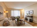 5 Mckenzie Street, Cambridge, ON  - Indoor Photo Showing Living Room 