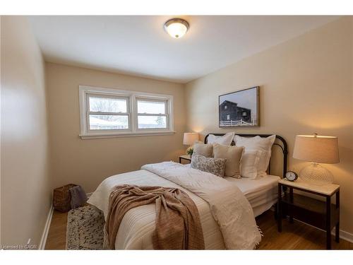 5 Mckenzie Street, Cambridge, ON - Indoor Photo Showing Bedroom