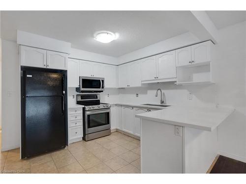 310 Fallowfield Drive, Kitchener, ON - Indoor Photo Showing Kitchen