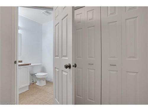 310 Fallowfield Drive, Kitchener, ON - Indoor Photo Showing Bathroom