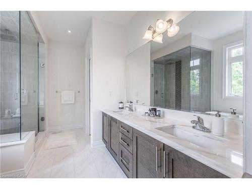 64 Elysian Fields Circle, Brampton, ON - Indoor Photo Showing Bathroom