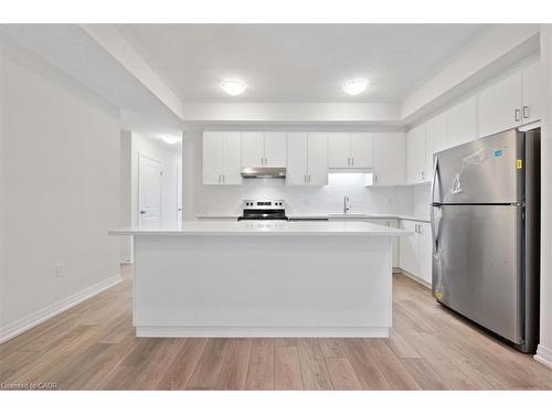 23 Reverie Way, Kitchener, ON - Indoor Photo Showing Kitchen With Stainless Steel Kitchen With Upgraded Kitchen