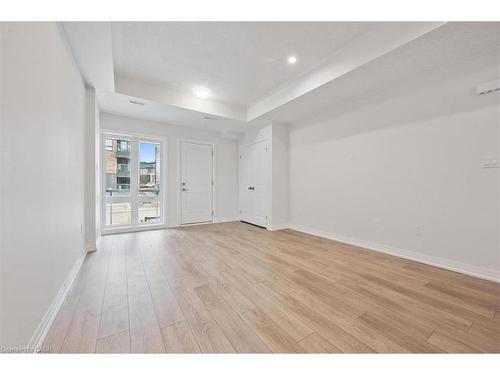 23 Reverie Way, Kitchener, ON - Indoor Photo Showing Other Room