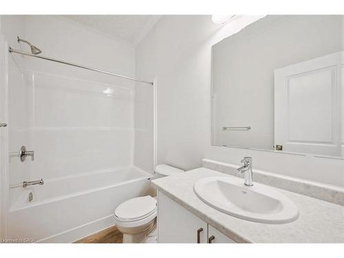127 Reverie Way, Kitchener, ON - Indoor Photo Showing Bathroom