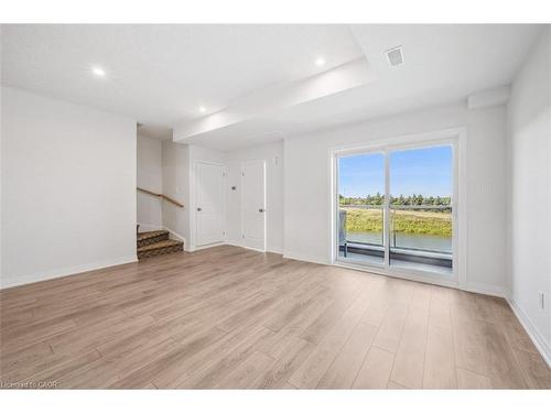 127 Reverie Way, Kitchener, ON - Indoor Photo Showing Other Room