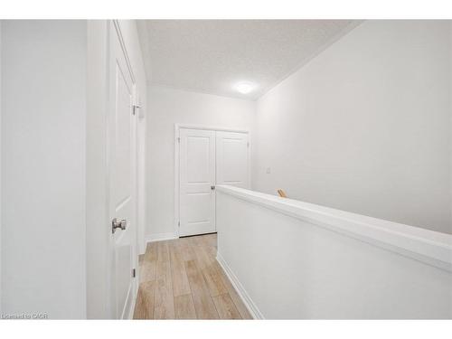 127 Reverie Way, Kitchener, ON - Indoor Photo Showing Other Room