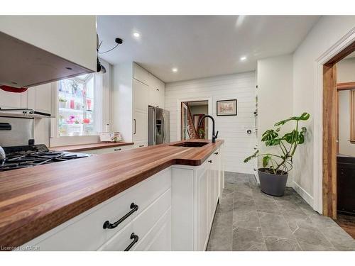 24 Manley Street, Ayr, ON - Indoor Photo Showing Kitchen