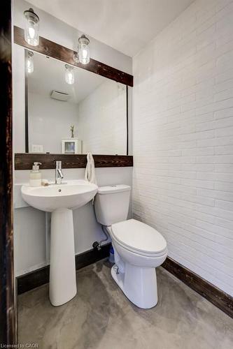 24 Manley Street, Ayr, ON - Indoor Photo Showing Bathroom