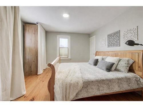 24 Manley Street, Ayr, ON - Indoor Photo Showing Bedroom