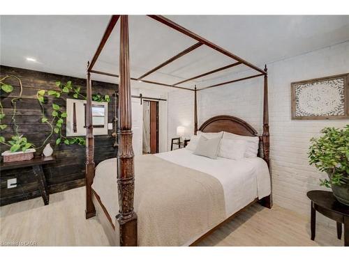 24 Manley Street, Ayr, ON - Indoor Photo Showing Bedroom