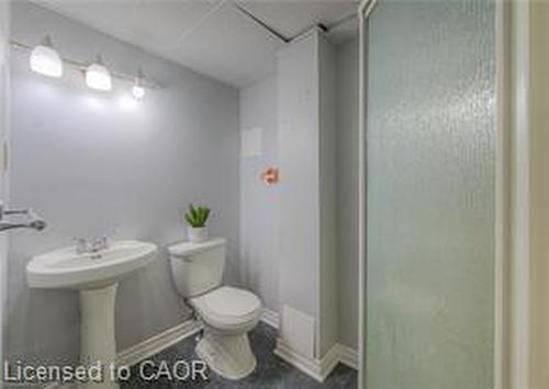 46 Guerin Avenue, Kitchener, ON - Indoor Photo Showing Bathroom