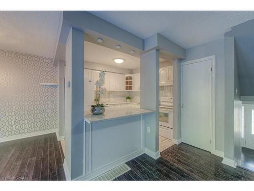 46 Guerin Avenue, Kitchener, ON - Indoor Photo Showing Other Room