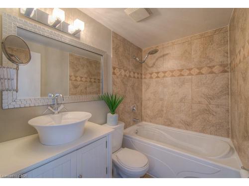 46 Guerin Avenue, Kitchener, ON - Indoor Photo Showing Bathroom