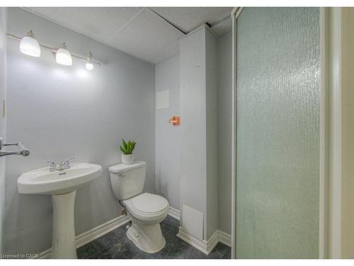 46 Guerin Avenue, Kitchener, ON - Indoor Photo Showing Bathroom