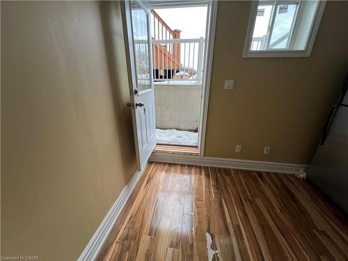 Lower-213 Paige Place, Kitchener, ON - Indoor Photo Showing Other Room