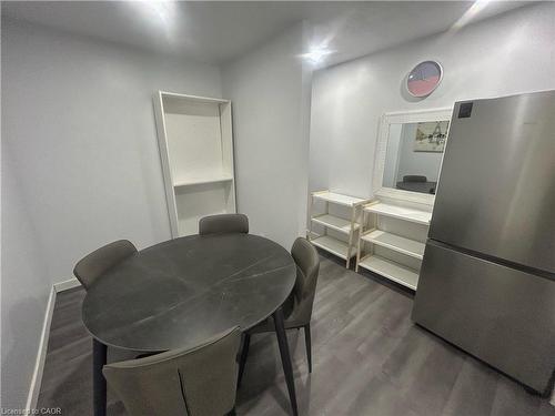 6-303 King Street N, Waterloo, ON - Indoor